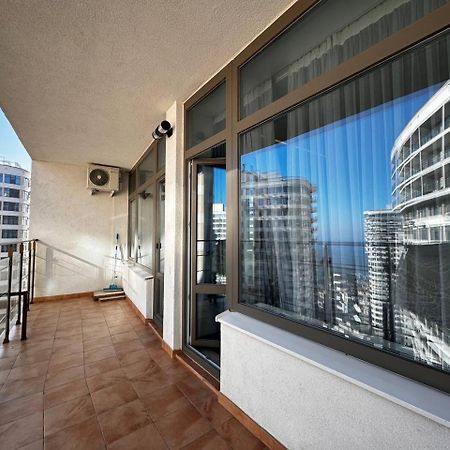 48 Pearl Cozy Apartment Одесса Экстерьер фото