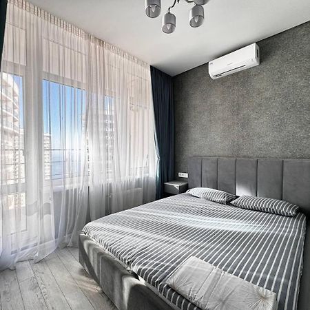 48 Pearl Cozy Apartment Одесса Экстерьер фото